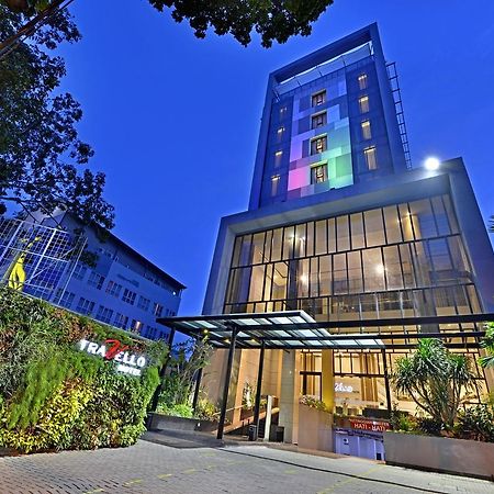 Travello Hotel Bandung Exterior photo