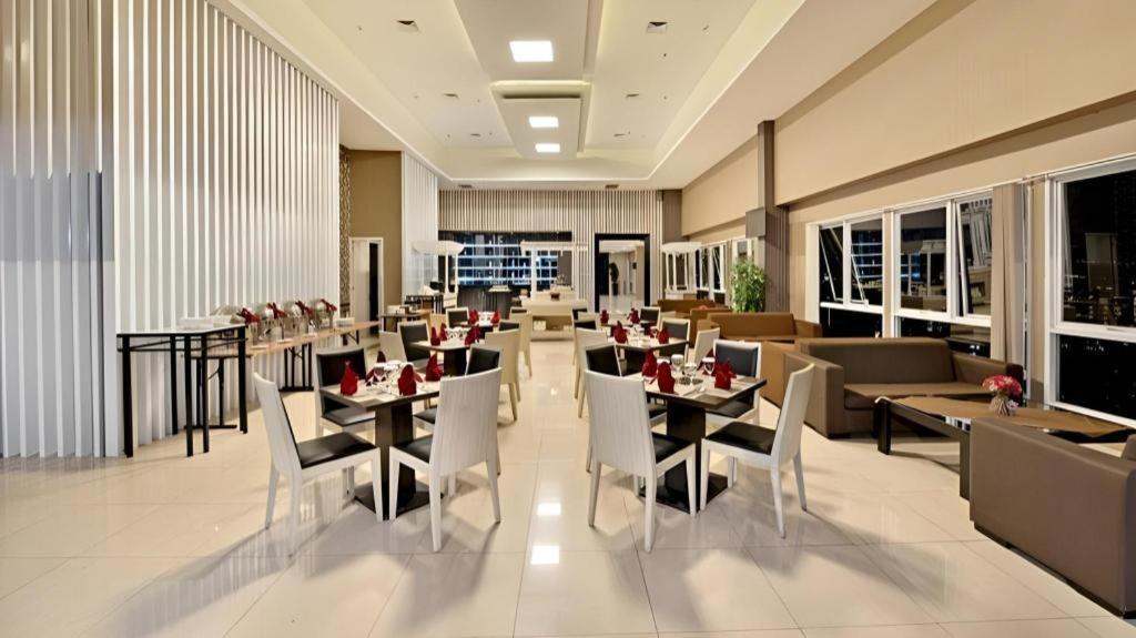 Travello Hotel Bandung Exterior photo
