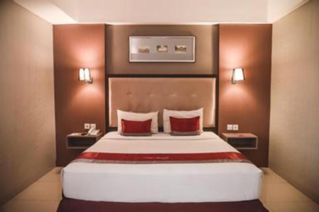 Travello Hotel Bandung Exterior photo