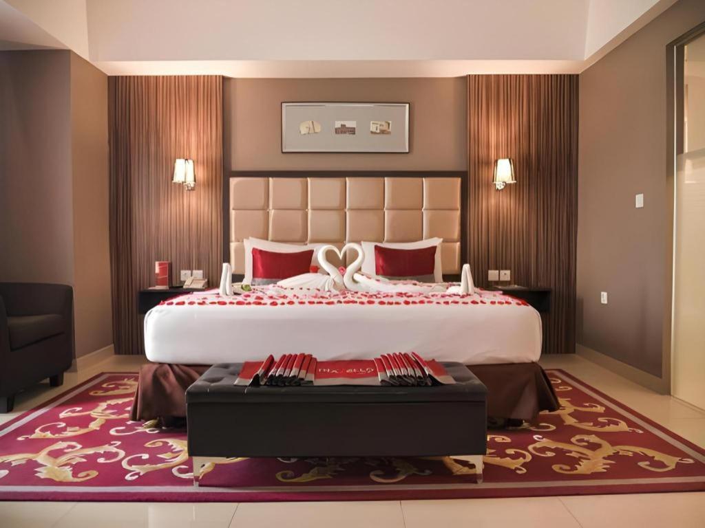 Travello Hotel Bandung Exterior photo