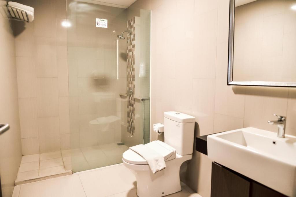 Travello Hotel Bandung Exterior photo