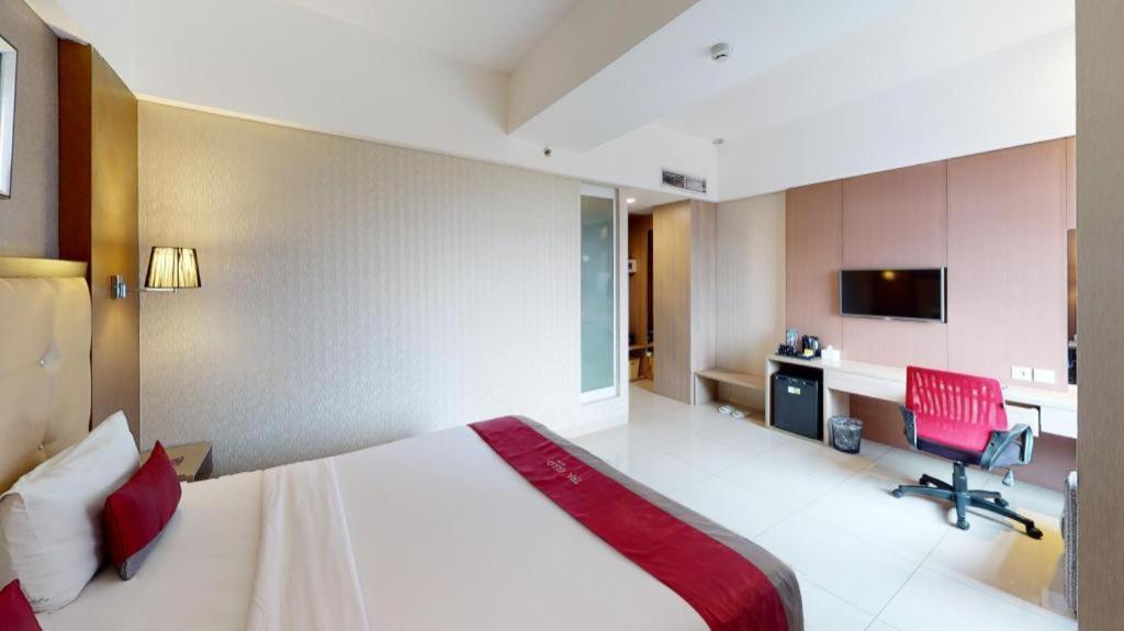 Travello Hotel Bandung Exterior photo